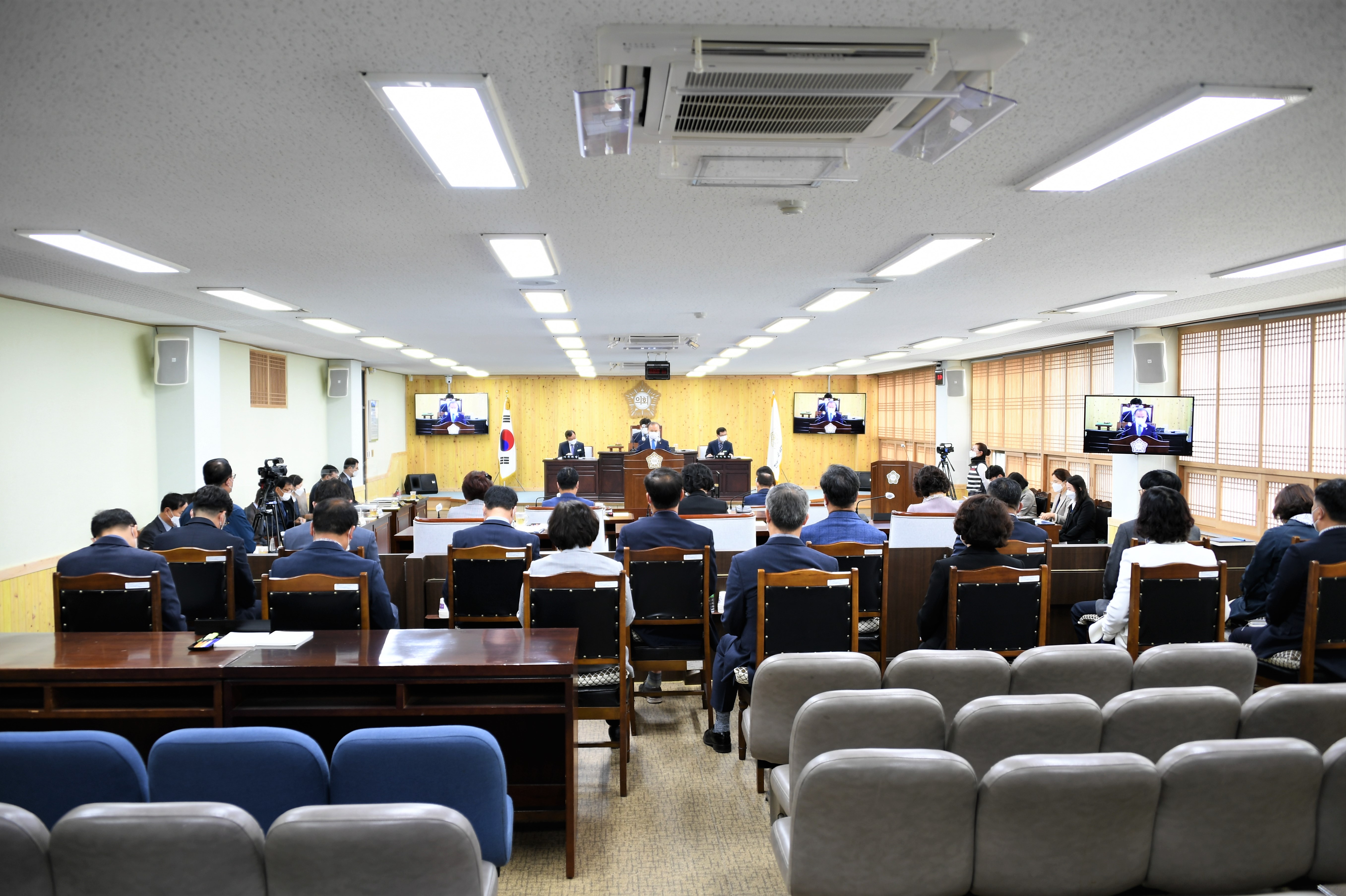 제265회 함평군의회 임시회 제2차 본회의(2021.4.6.)9