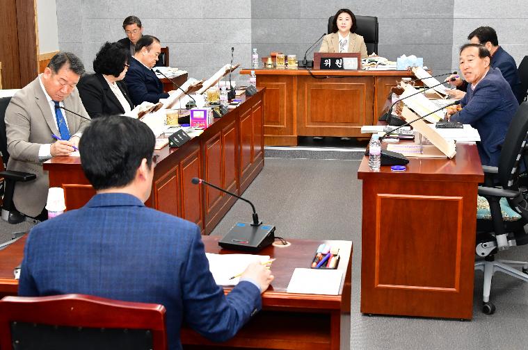 제300회 함평군의회 임시회 제3차 일반행정위원회(2025.3.27.)